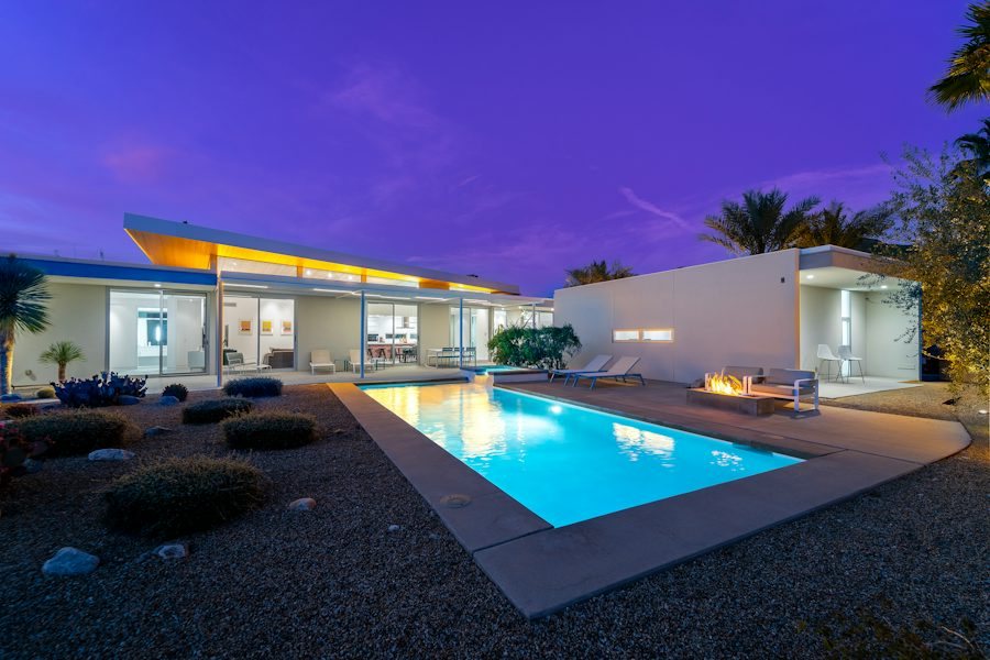 Contemporary Mansion concept: Twilight exterior