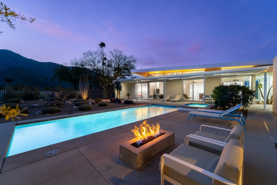 Contemporary Mansion concept: Pool & fire pit